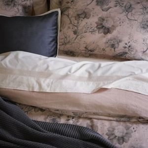 CHRISTY ENGLAND Regency KING Shams (2 shams)